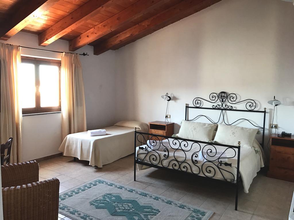 Hotel Su Baione Abbasanta Luaran gambar