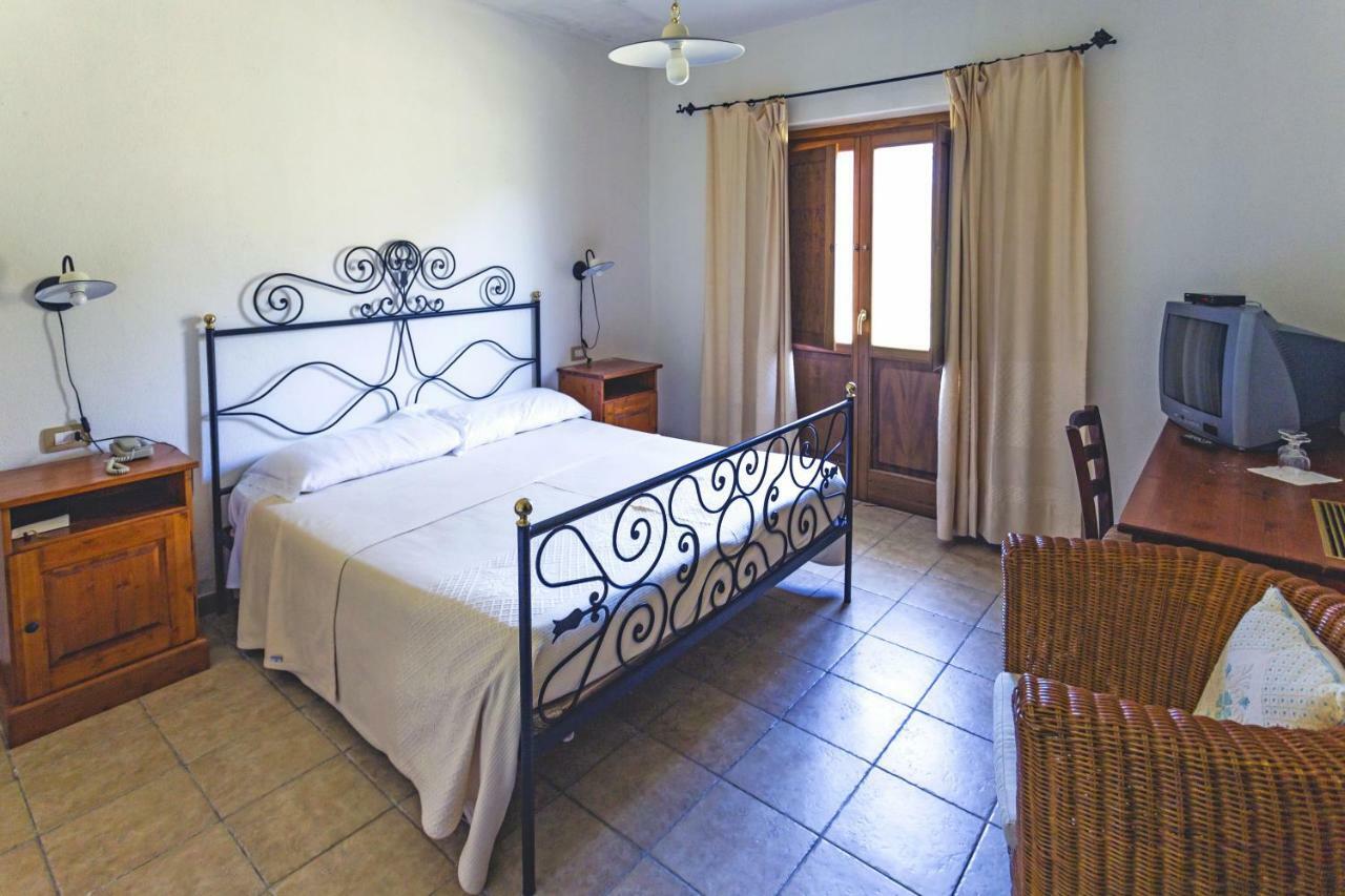 Hotel Su Baione Abbasanta Luaran gambar